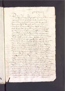 Admisión como primera voz del monasterio de San Martiño de Santiago a favor de Juan García, vecino de Santa Baia de Castro, del foro hecho por el citado monasterio a nombre de su padre Rodrigo García, por su vida, la de su mujer Elvira García y dos voces, del lugar de Lume de Suso, en la citada feligresía, por renta de 16 ferrados de trigo y un par de gallinas