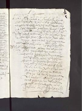 Carta de pago a Juan de Mondragón, racionero de Santiago, cumplidor del ánima y testamento del difunto cardenal Juan de Mondragón, de Juan Rodríguez, cantero, vecino de la parroquia de Santa María de Arbo, de treinta ducados, por razón de la obra que está realizando en la iglesia de San Salvador de Coiro