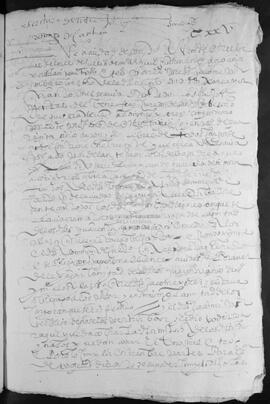 Acogimiento de Jácome Pérez, sombrerero, vecino de la ciudad de Santiago, a favor de Domingo de Castro, vecino de la ciudad de A Coruña, de la mitad de la renta del beneficio curado de San Pedro de Vizoño, pagando la mitad de cuarenta y cinco ducados y medio